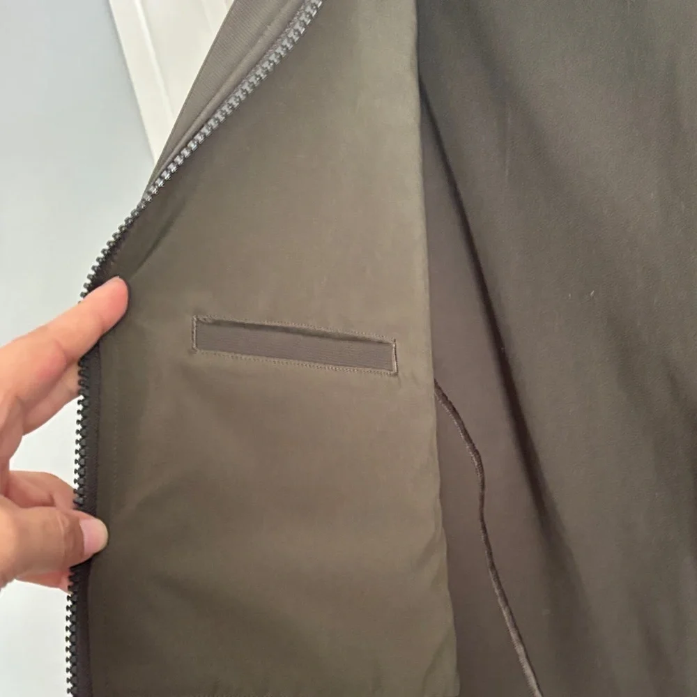 lululemon athletica Men's Jacket in Dark Green